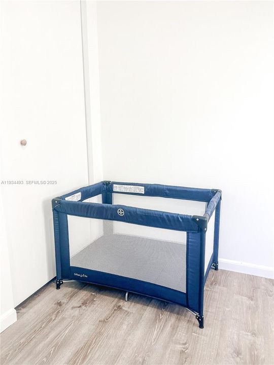 В аренду: $1,600 (1 спален, 1 ванн, 1046 Квадратных фут)