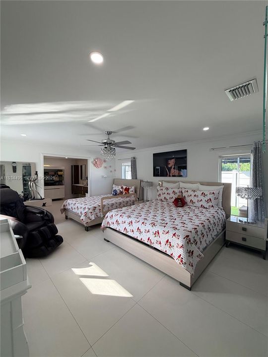 На продажу: $1,175,000 (3 спален, 3 ванн, 2145 Квадратных фут)