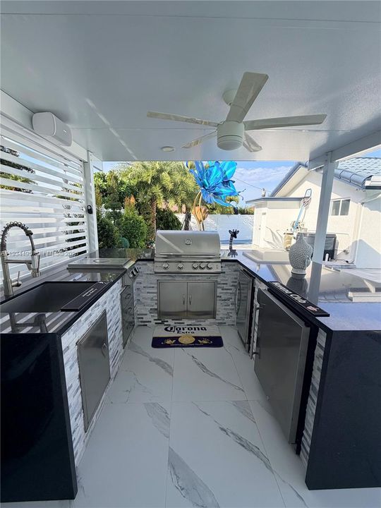 На продажу: $1,175,000 (3 спален, 3 ванн, 2145 Квадратных фут)