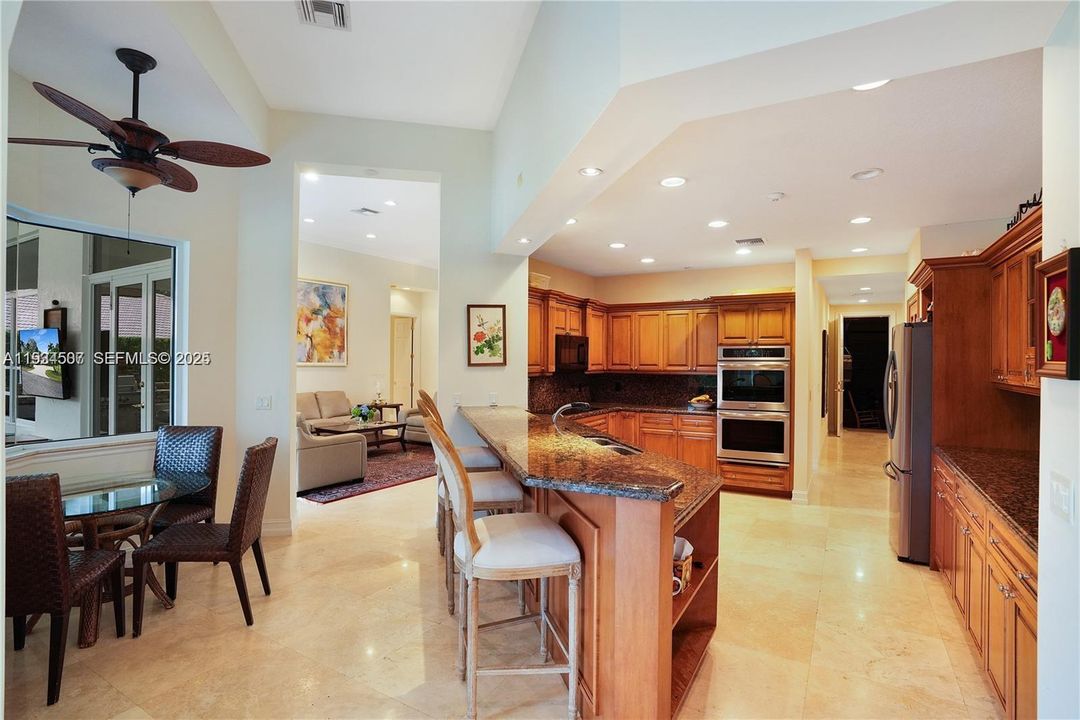 В аренду: $8,000 (4 спален, 3 ванн, 2984 Квадратных фут)