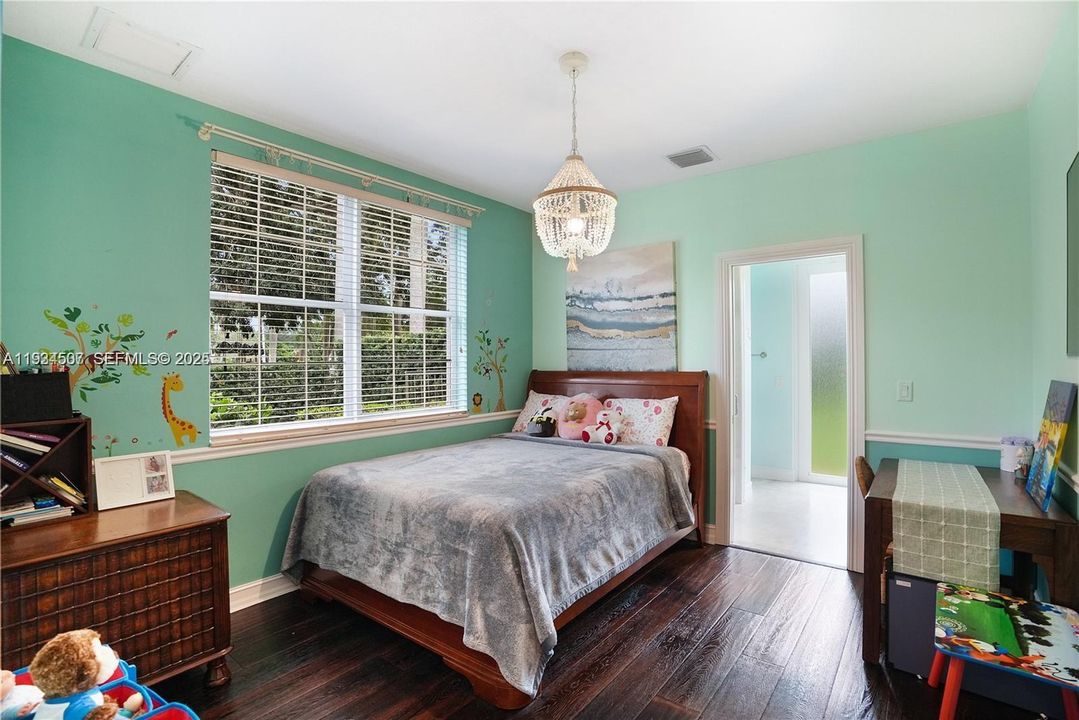 В аренду: $8,000 (4 спален, 3 ванн, 2984 Квадратных фут)