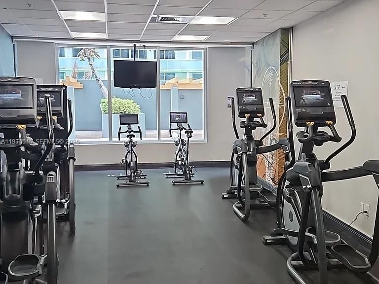 В аренду: $2,800 (1 спален, 1 ванн, 825 Квадратных фут)