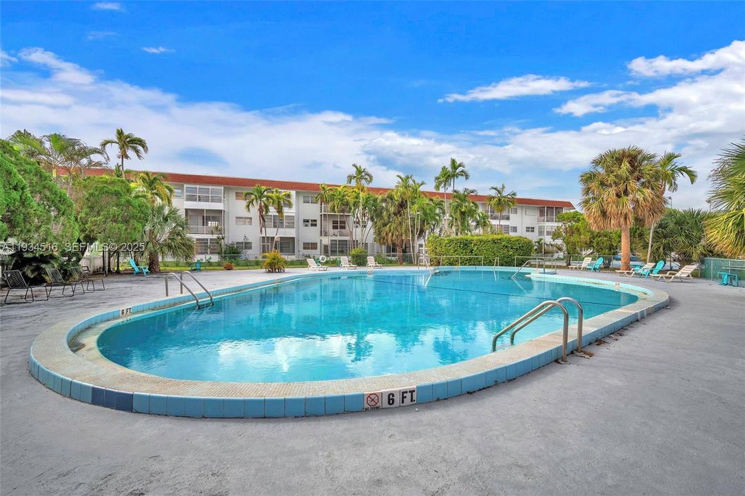 En Venta: $139,999 (2 camas, 2 baños, 950 Pies cuadrados)