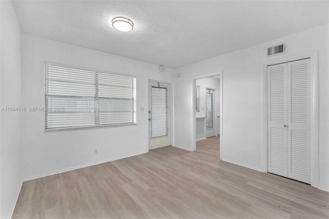 En Venta: $139,999 (2 camas, 2 baños, 950 Pies cuadrados)