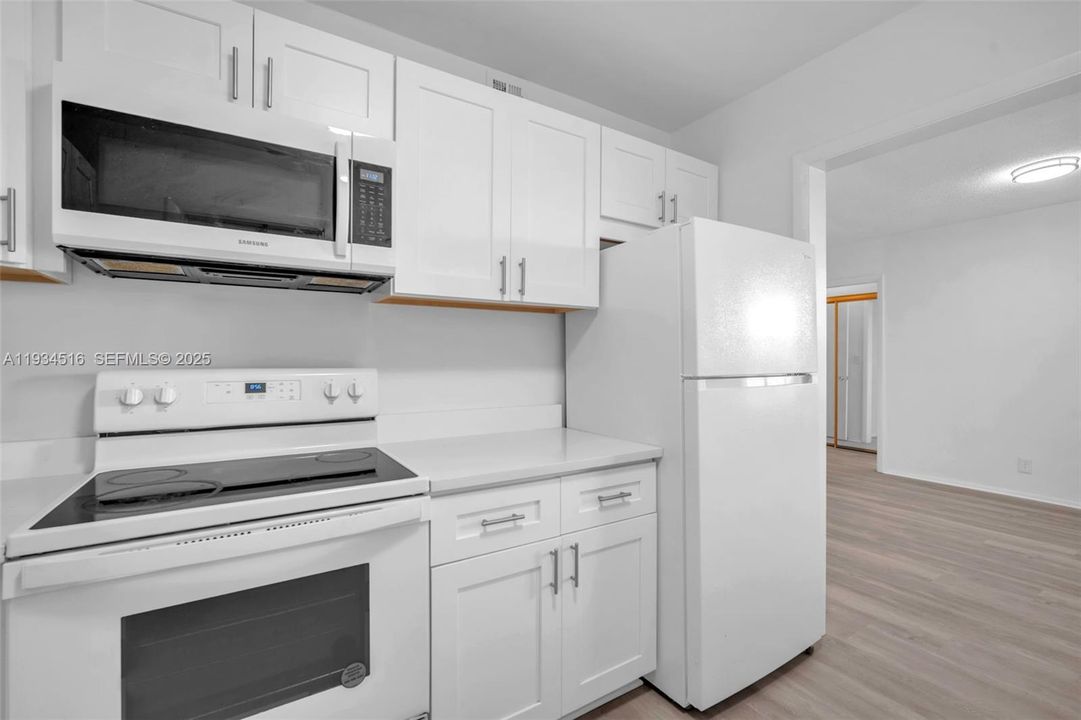 En Venta: $139,999 (2 camas, 2 baños, 950 Pies cuadrados)