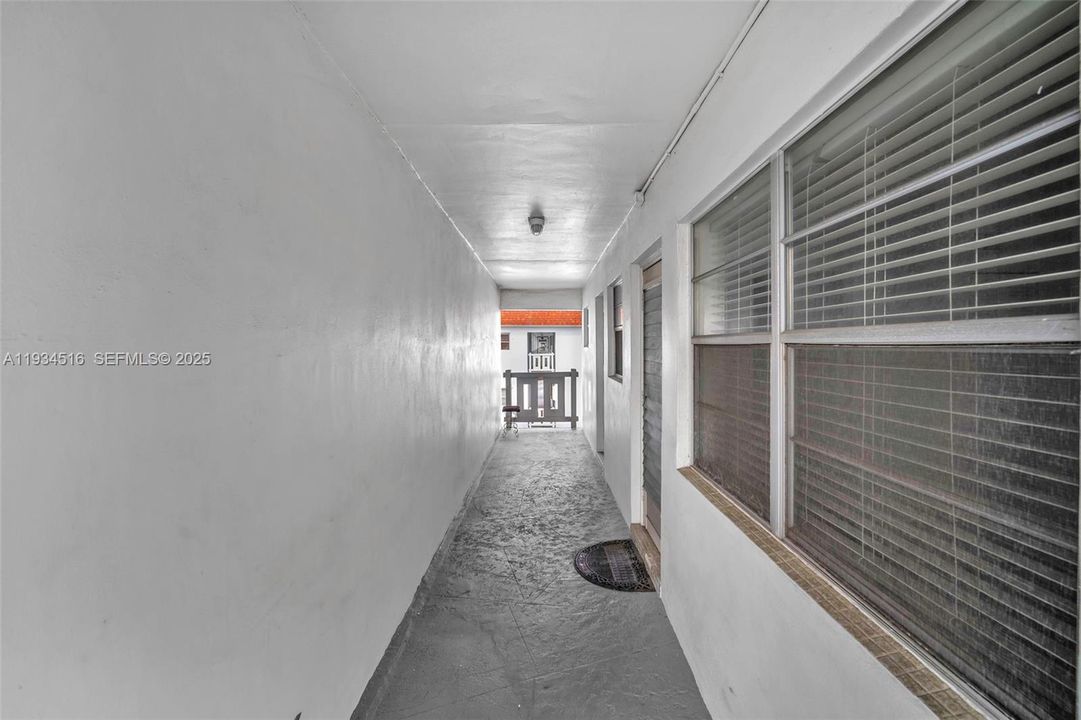 En Venta: $139,999 (2 camas, 2 baños, 950 Pies cuadrados)