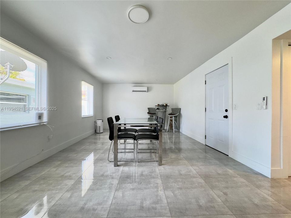 For Rent: $4,200 (3 beds, 2 baths, 0 Square Feet)