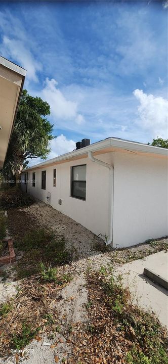 En Renta: $2,950 (3 camas, 3 baños, 2040 Pies cuadrados)