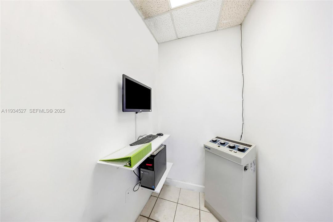 В аренду: $38 (0 спален, 0 ванн, 0 Квадратных фут)