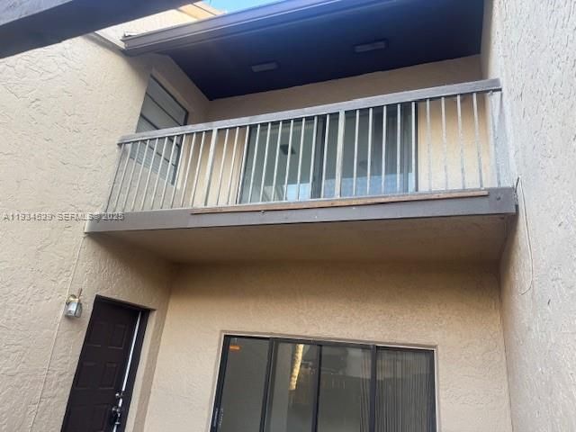 出租: $2,950 (3 贝兹, 2 浴室, 1704 平方英尺)