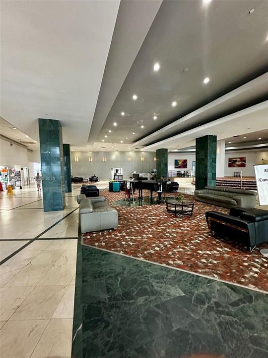 For Rent: $2,400 (0 beds, 0 baths, 345 Square Feet)