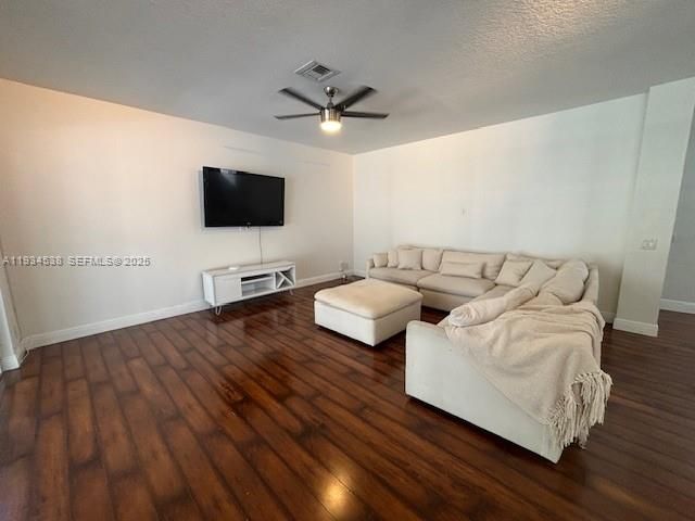 En Renta: $6,200 (5 camas, 4 baños, 3122 Pies cuadrados)