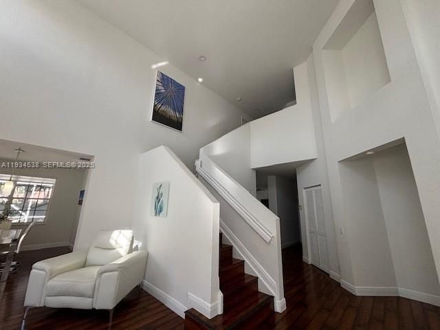 En Renta: $6,200 (5 camas, 4 baños, 3122 Pies cuadrados)