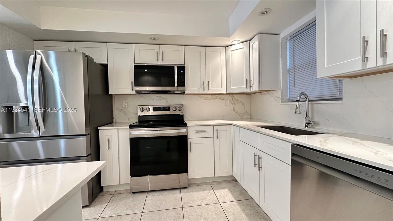 En Venta: $99,000 (1 camas, 1 baños, 981 Pies cuadrados)