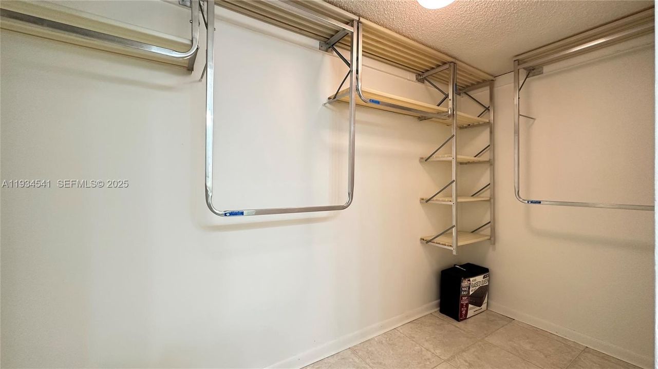 En Venta: $99,000 (1 camas, 1 baños, 981 Pies cuadrados)