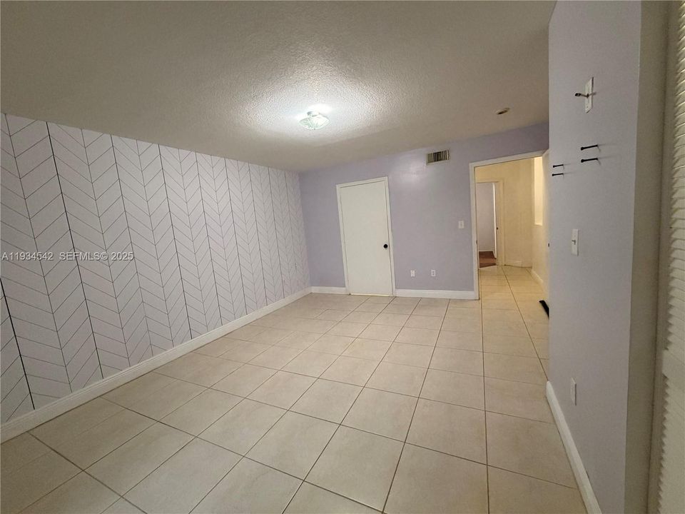 В аренду: $2,550 (2 спален, 2 ванн, 1241 Квадратных фут)