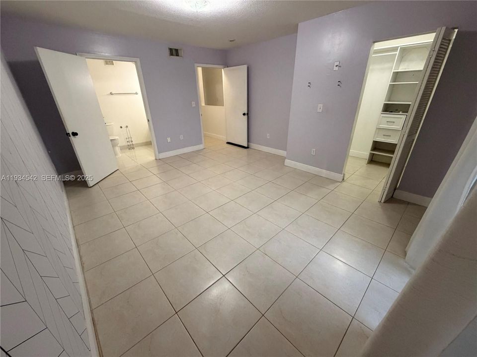 В аренду: $2,550 (2 спален, 2 ванн, 1241 Квадратных фут)