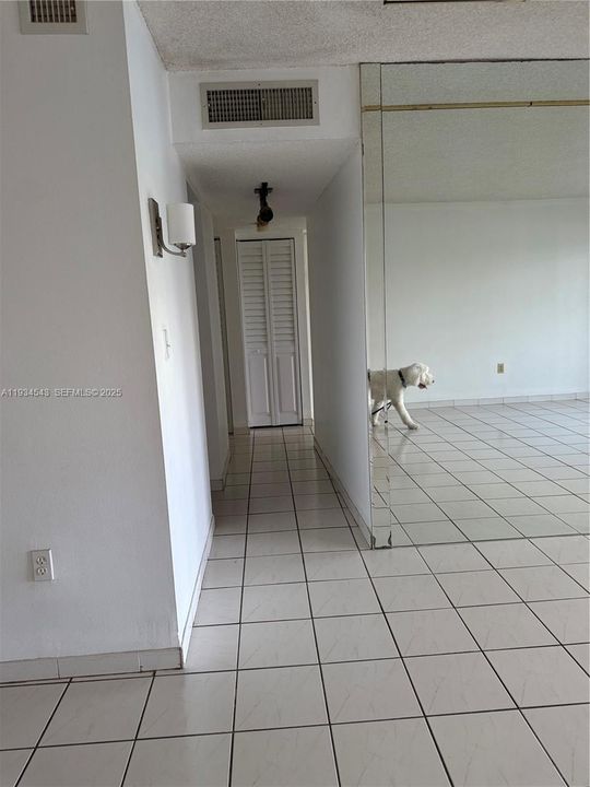 待售: $320,000 (2 贝兹, 2 浴室, 1030 平方英尺)