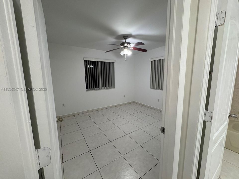 For Rent: $2,100 (2 beds, 1 baths, 18376 Square Feet)