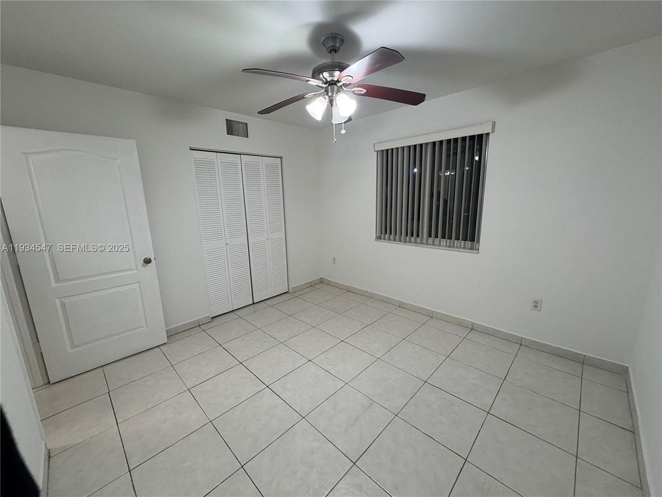 For Rent: $2,100 (2 beds, 1 baths, 18376 Square Feet)