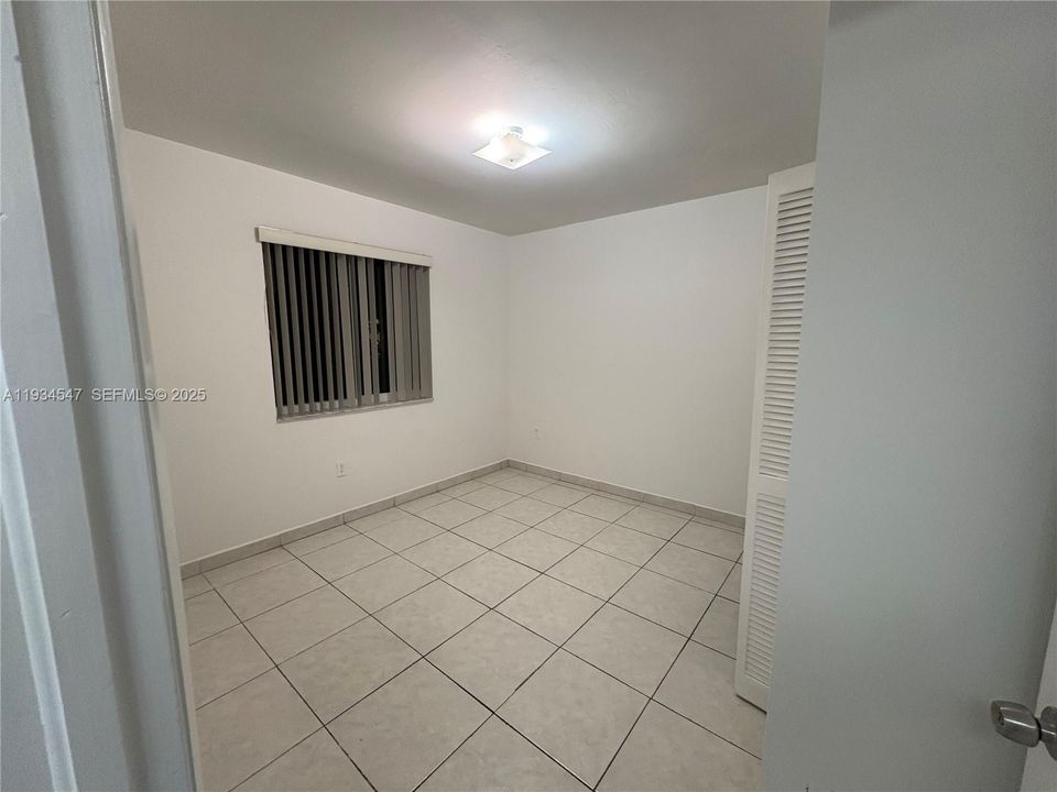 For Rent: $2,100 (2 beds, 1 baths, 18376 Square Feet)