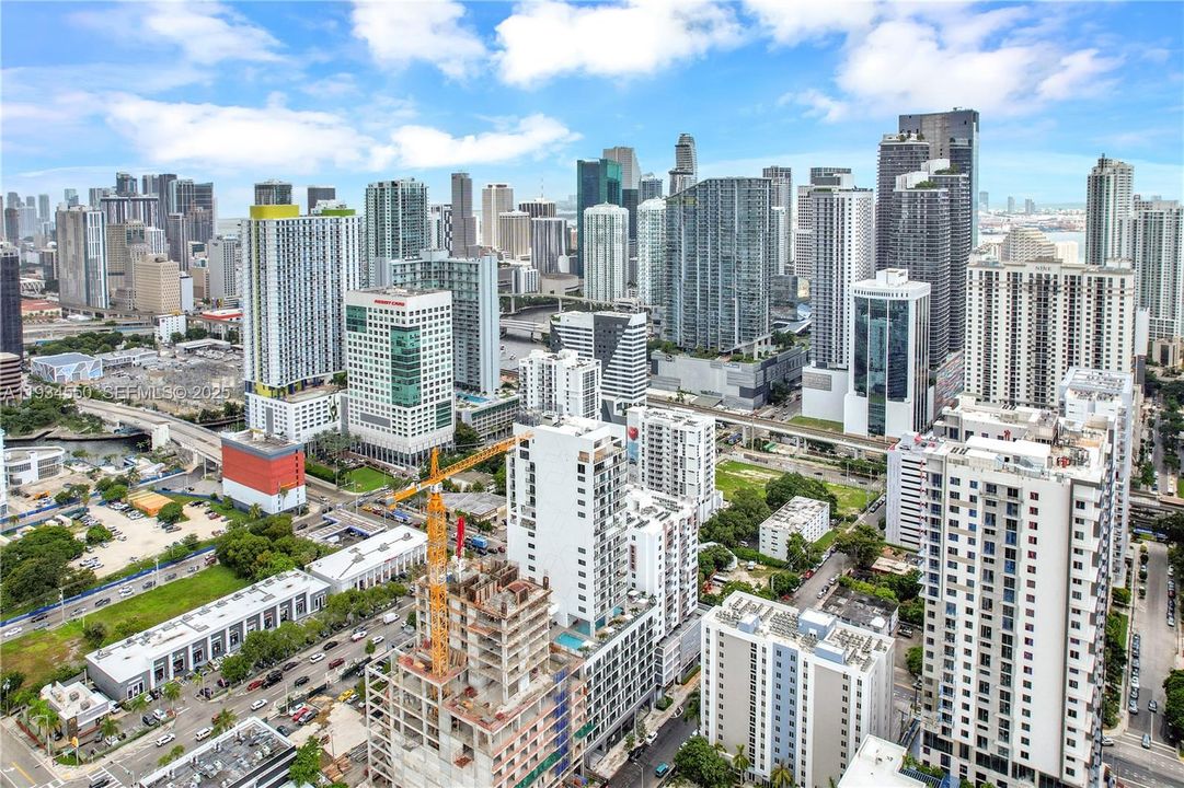 For Sale: $449,999 (0 beds, 1 baths, 466 Square Feet)