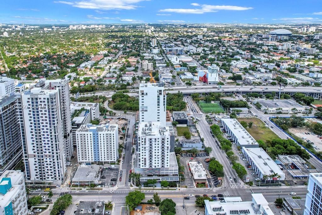 For Sale: $449,999 (0 beds, 1 baths, 466 Square Feet)