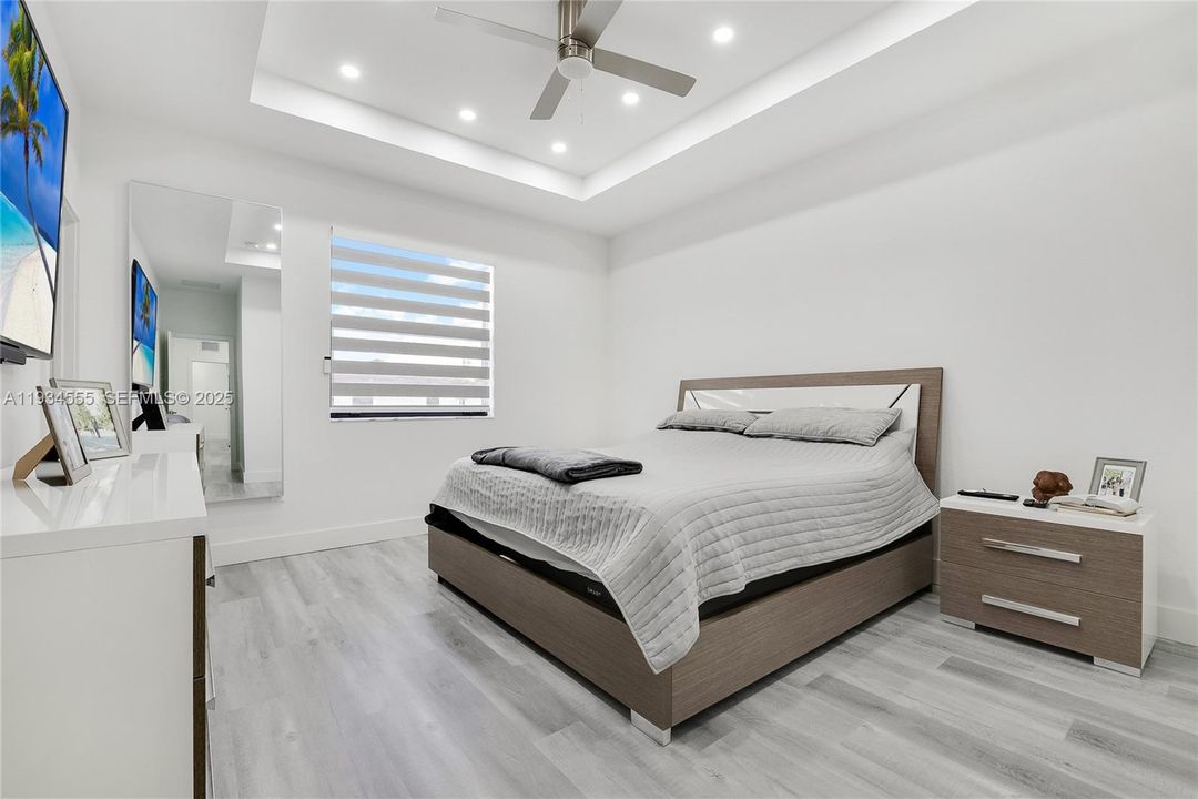 En Venta: $515,000 (4 camas, 3 baños, 1936 Pies cuadrados)