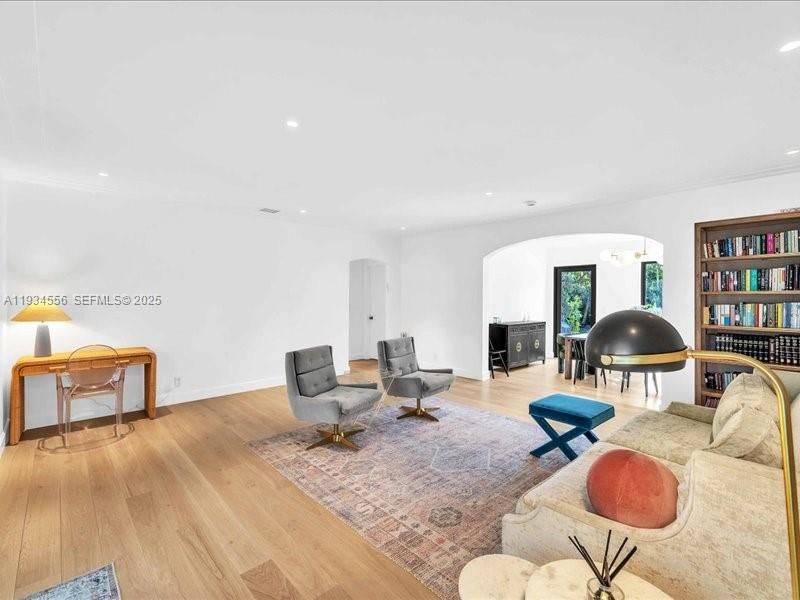 For Rent: $13,000 (3 beds, 3 baths, 2028 Square Feet)