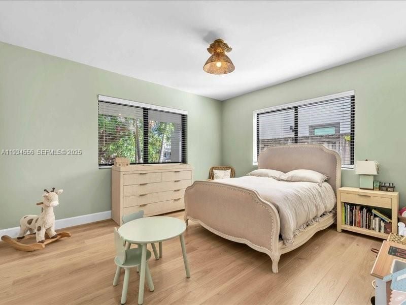 For Rent: $13,000 (3 beds, 3 baths, 2028 Square Feet)