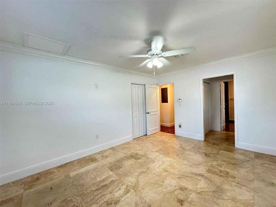 В аренду: $7,250 (4 спален, 3 ванн, 2301 Квадратных фут)