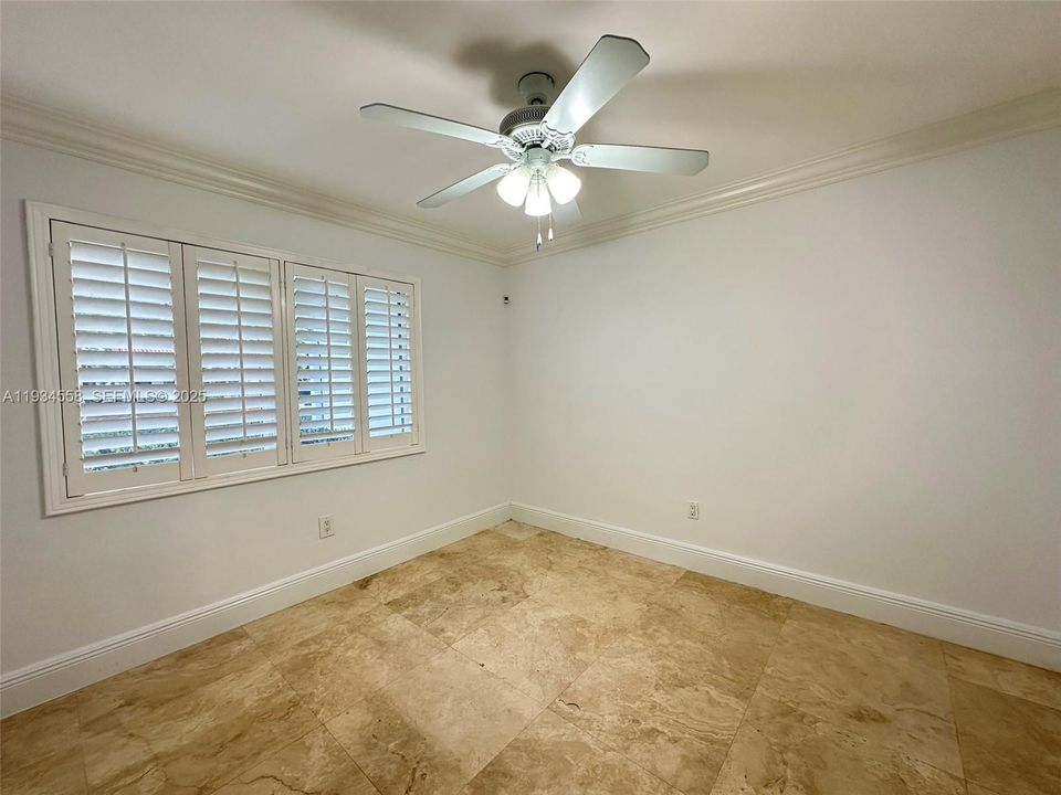 В аренду: $7,250 (4 спален, 3 ванн, 2301 Квадратных фут)