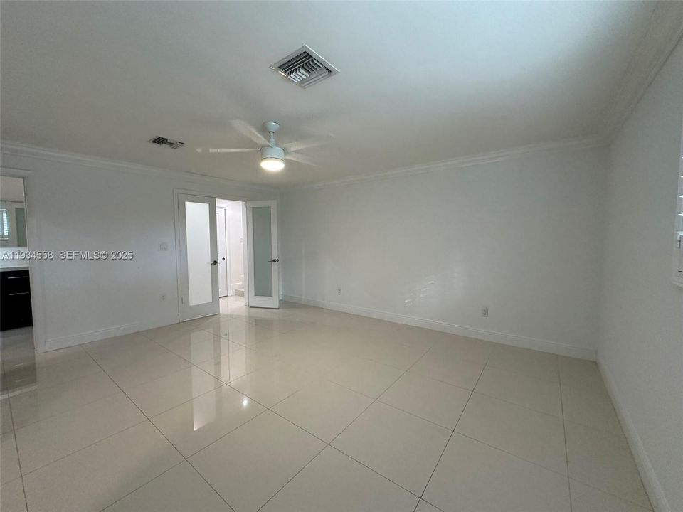 В аренду: $7,250 (4 спален, 3 ванн, 2301 Квадратных фут)