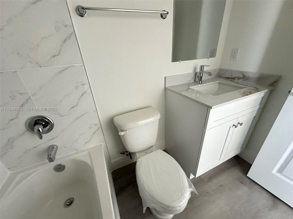 В аренду: $2,975 (3 спален, 2 ванн, 0 Квадратных фут)