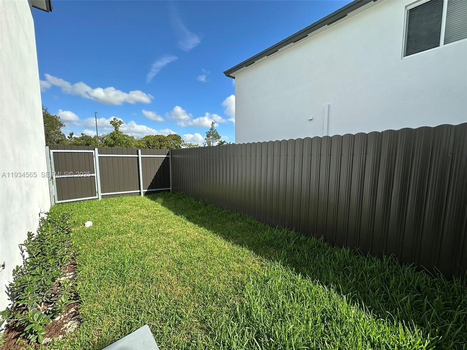 В аренду: $2,975 (3 спален, 2 ванн, 0 Квадратных фут)