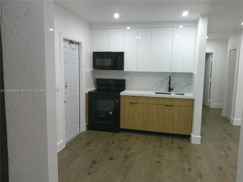 For Rent: $3,200 (3 beds, 2 baths, 0 Square Feet)