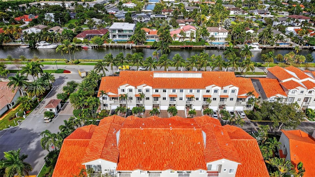 For Sale: $874,999 (4 beds, 3 baths, 2700 Square Feet)