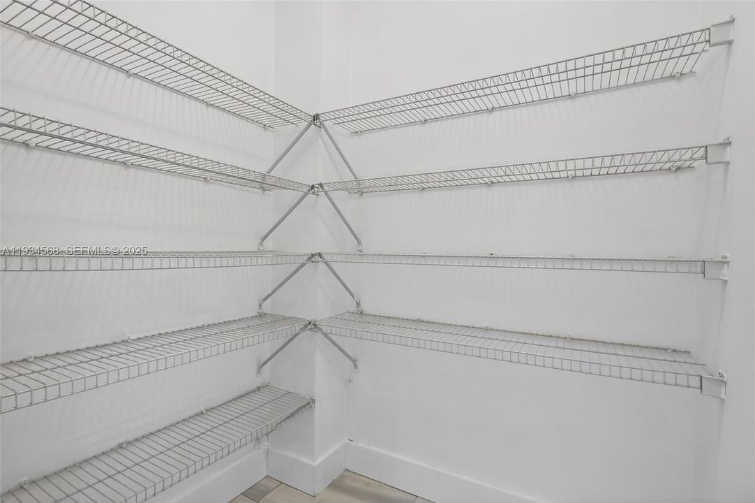 For Sale: $874,999 (4 beds, 3 baths, 2700 Square Feet)