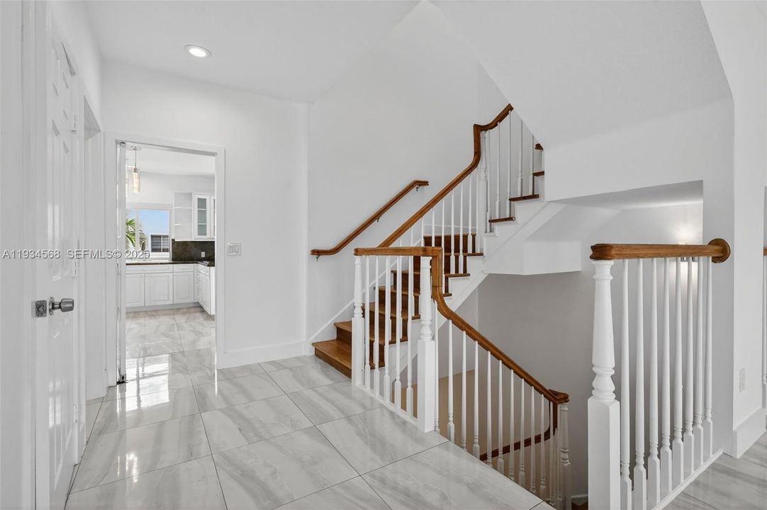 For Sale: $874,999 (4 beds, 3 baths, 2700 Square Feet)