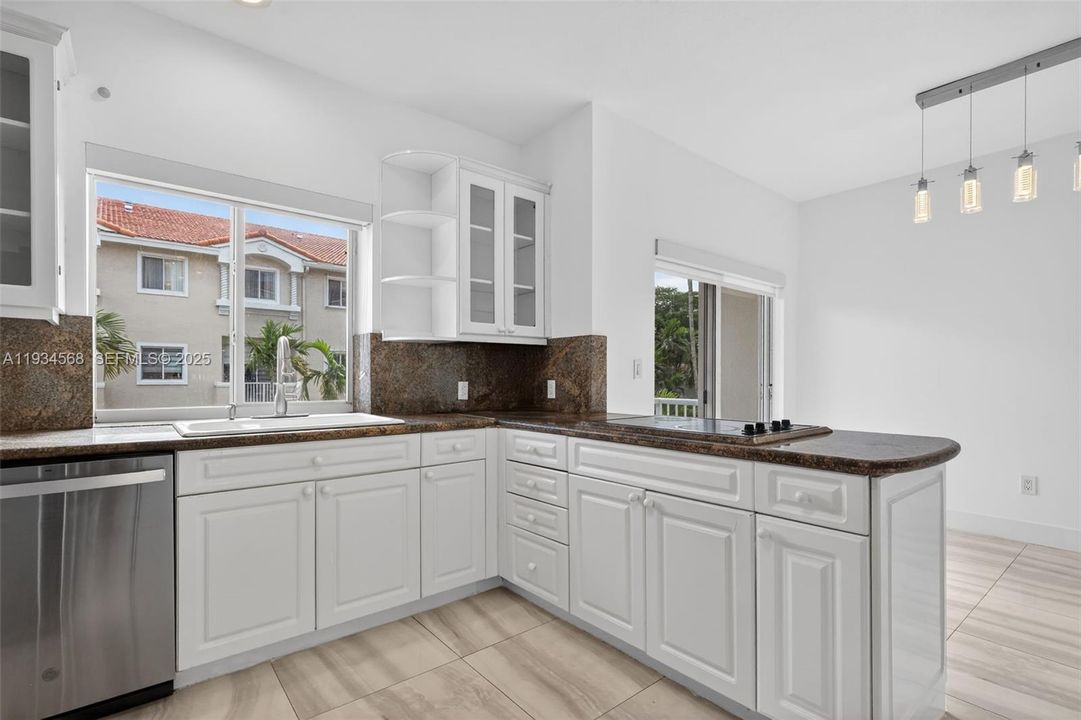 For Sale: $874,999 (4 beds, 3 baths, 2700 Square Feet)