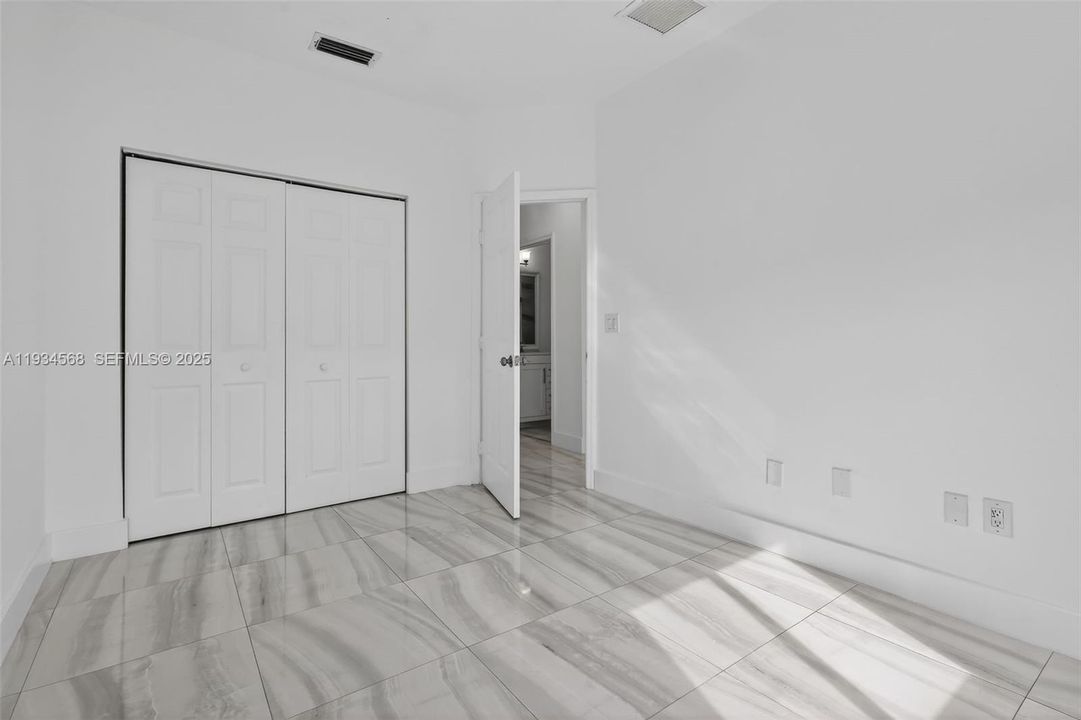 For Sale: $874,999 (4 beds, 3 baths, 2700 Square Feet)