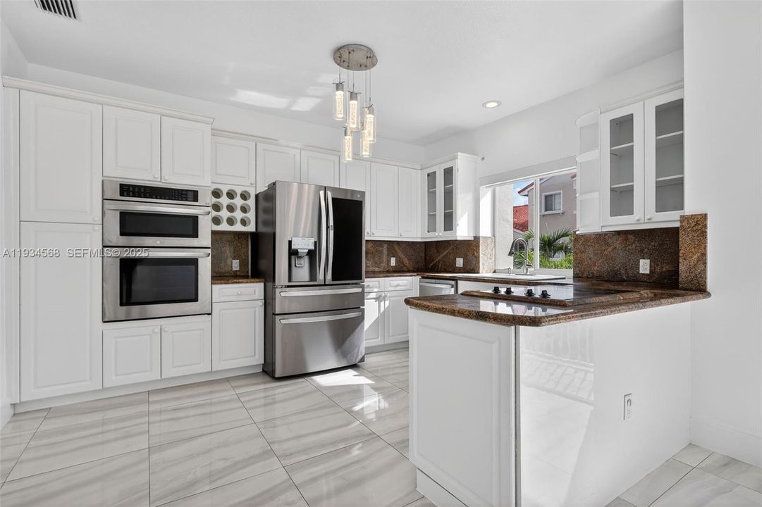 For Sale: $874,999 (4 beds, 3 baths, 2700 Square Feet)