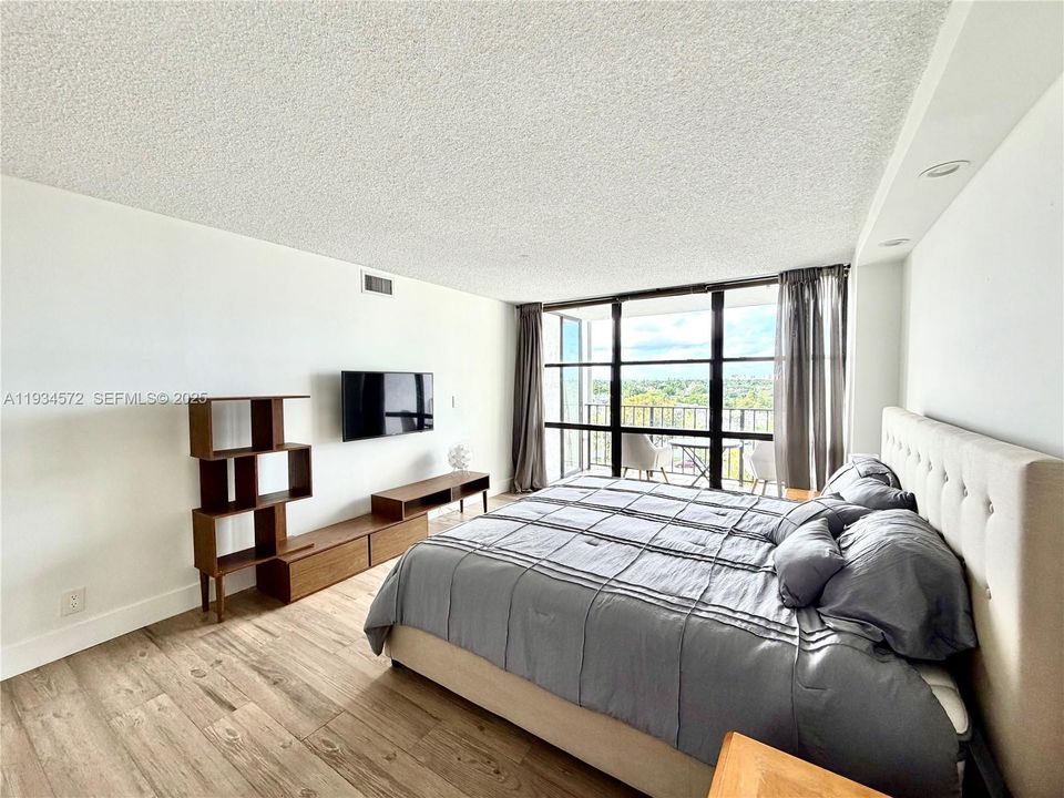 En Renta: $2,800 (2 camas, 2 baños, 1075 Pies cuadrados)