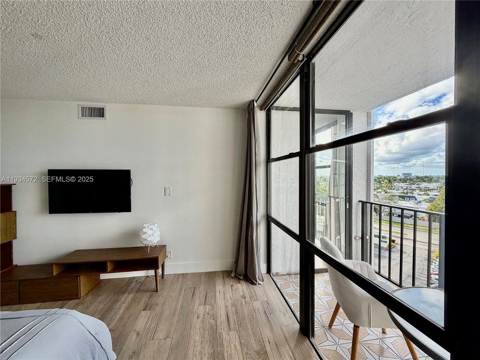 En Renta: $2,800 (2 camas, 2 baños, 1075 Pies cuadrados)