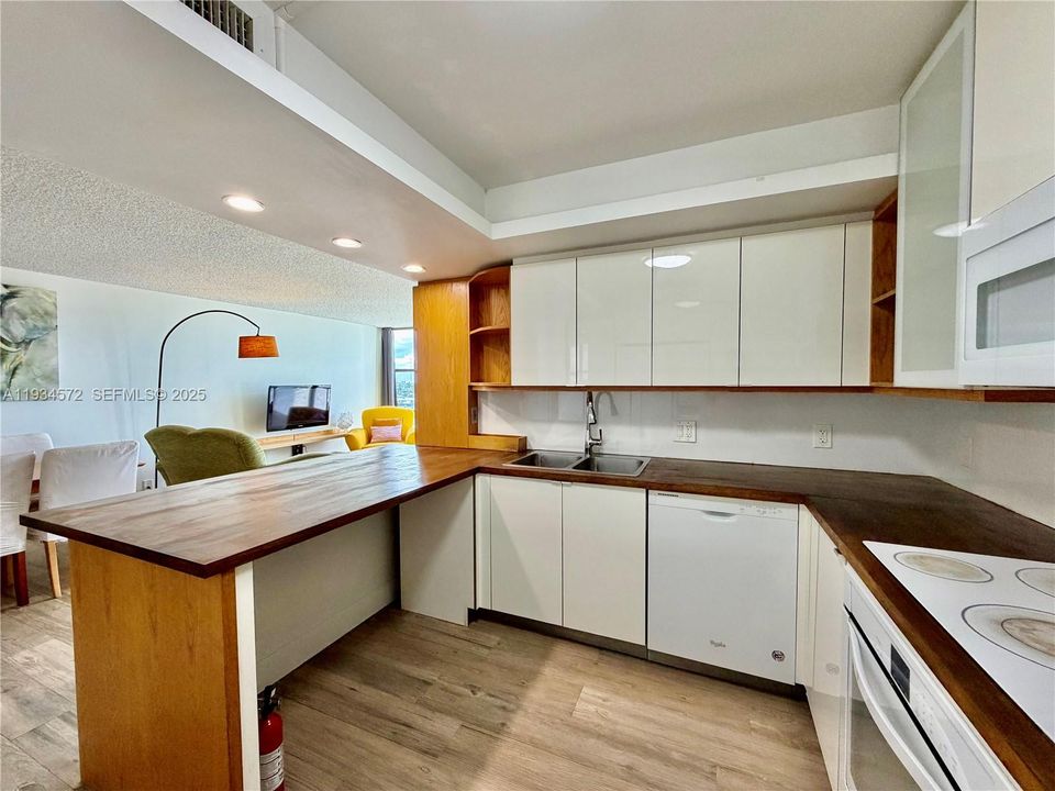 En Renta: $2,800 (2 camas, 2 baños, 1075 Pies cuadrados)