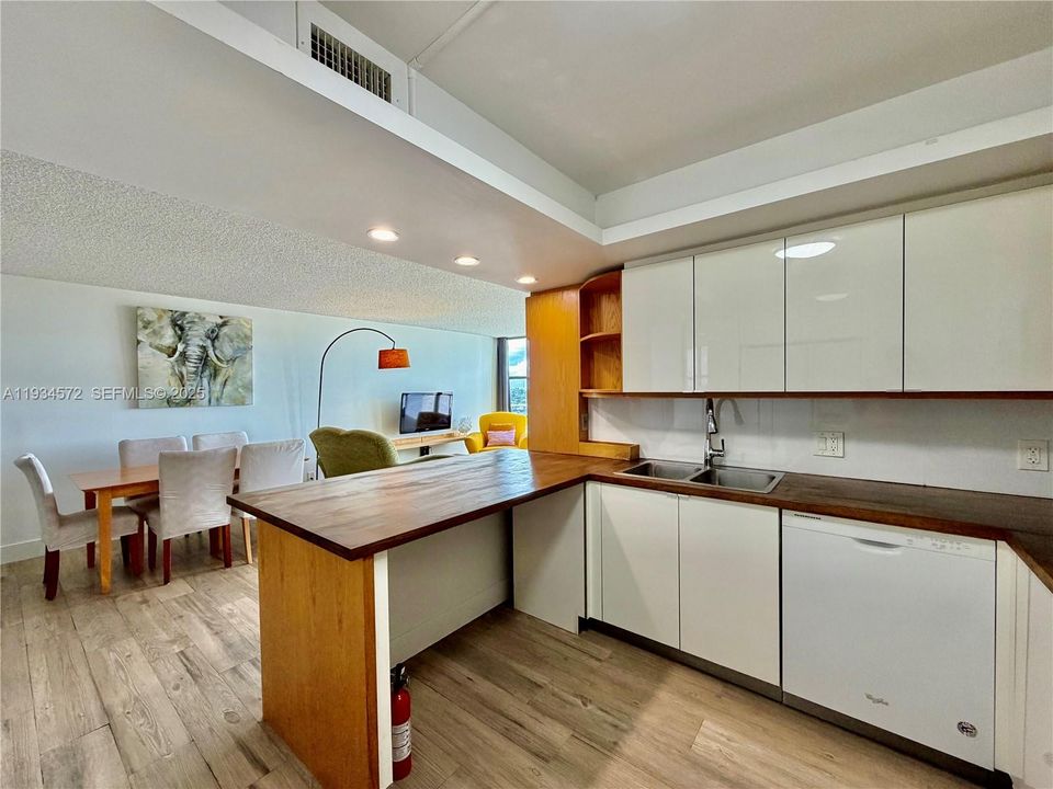 En Renta: $2,800 (2 camas, 2 baños, 1075 Pies cuadrados)