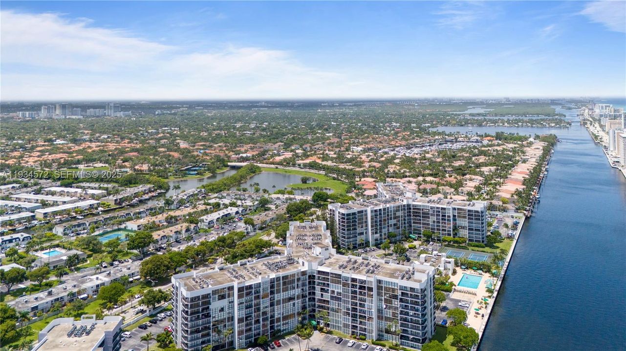 En Renta: $2,800 (2 camas, 2 baños, 1075 Pies cuadrados)