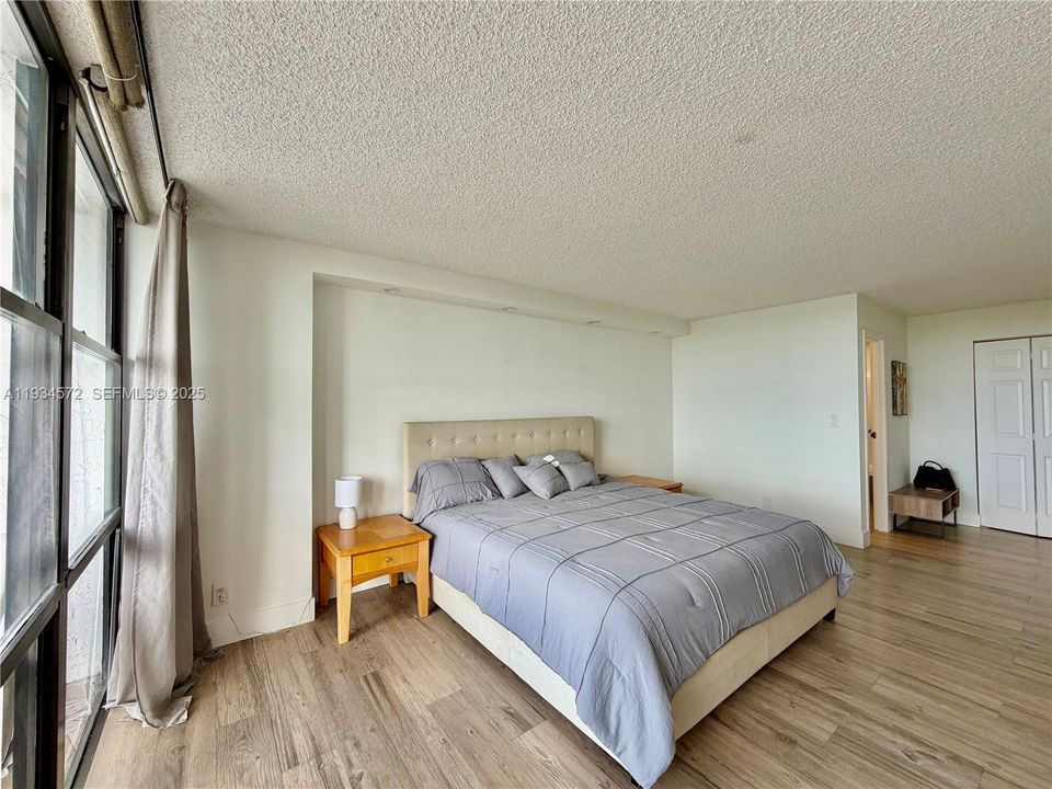 En Renta: $2,800 (2 camas, 2 baños, 1075 Pies cuadrados)