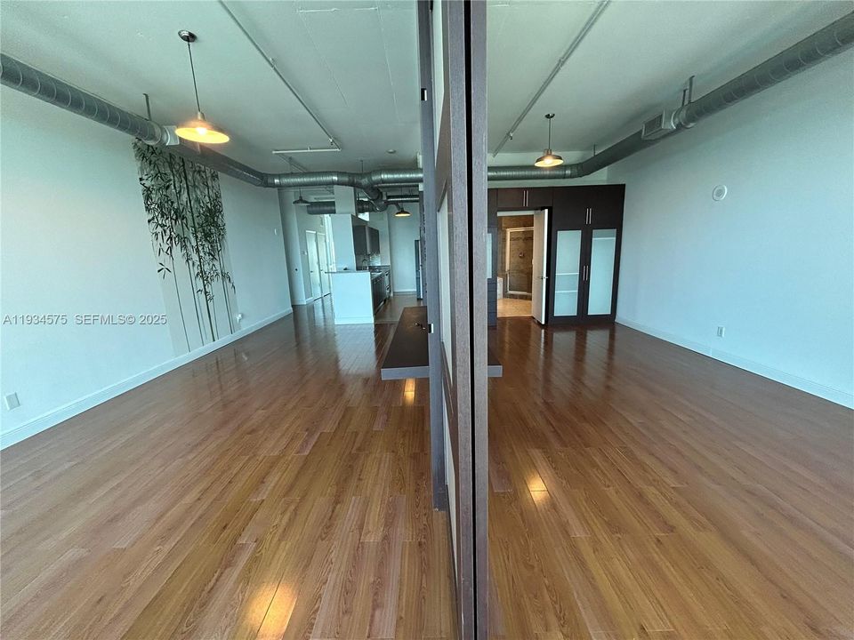 For Sale: $670,000 (3 beds, 2 baths, 1362 Square Feet)