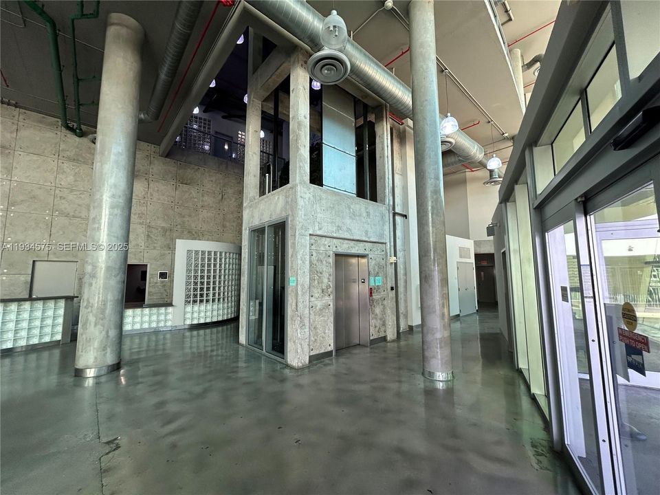 For Sale: $670,000 (3 beds, 2 baths, 1362 Square Feet)